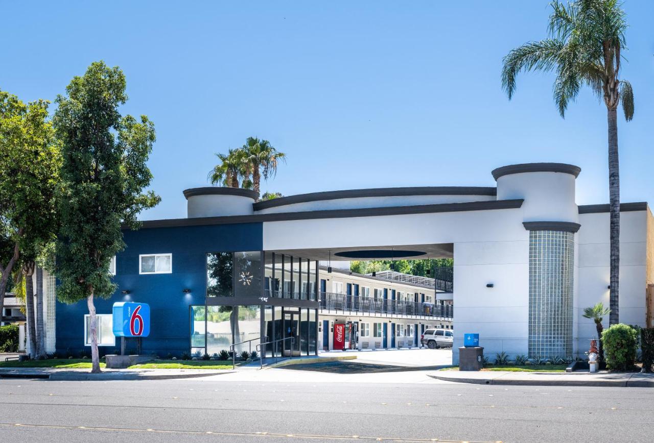 Motel 6-Anaheim, Ca - Convention Center Ngoại thất bức ảnh